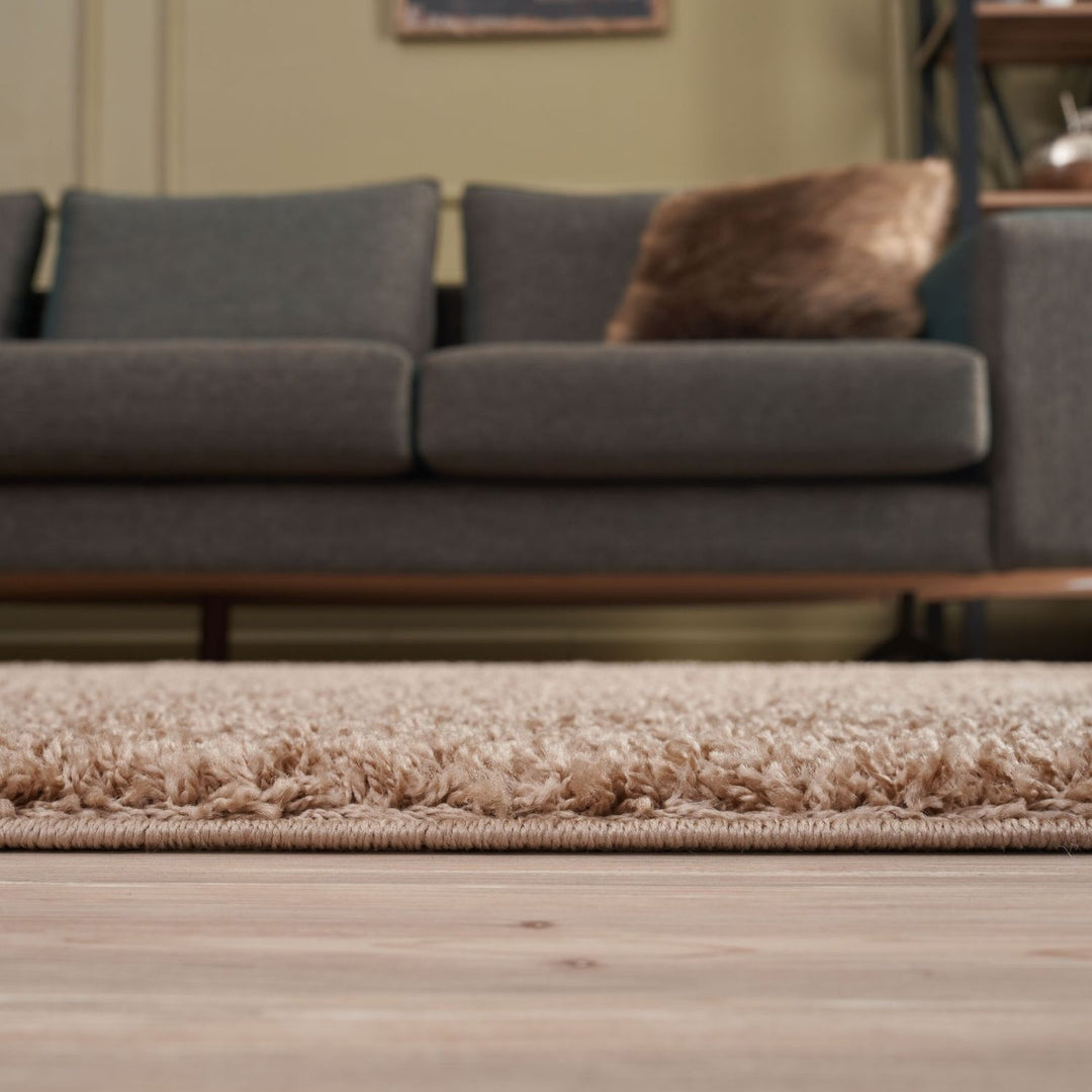 Beige colour Shaggy rug Plain design thick pile, non-shedding.