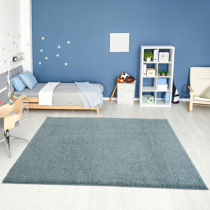 Shaggy duck egg blue rug high quality, thick pile 30 mm, easy to clean.