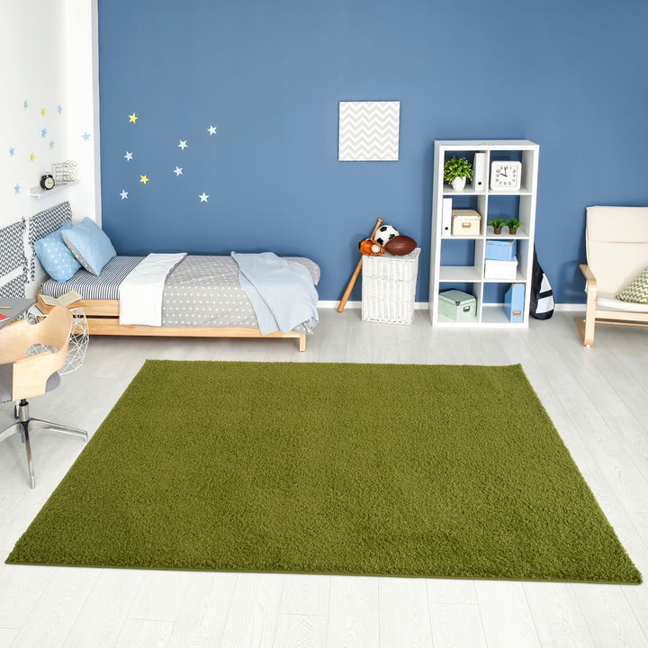 Shaggy Green Rug Soft and Durable, Non-Shedding, High Quality.