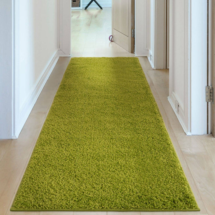 Shaggy Green Rug Soft and Durable, Non-Shedding, High Quality.