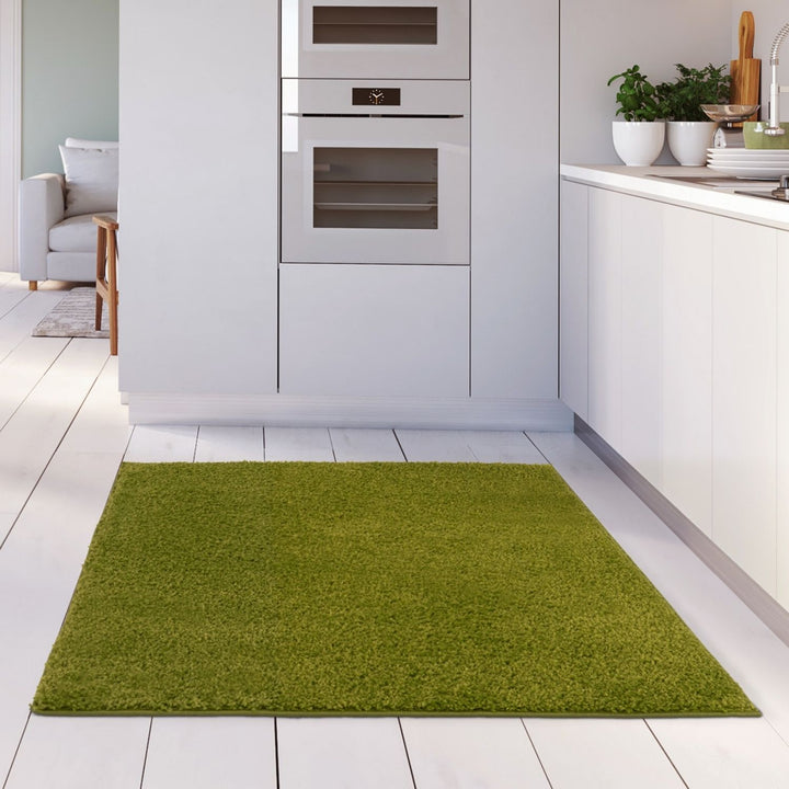 Shaggy Green Rug Soft and Durable, Non-Shedding, High Quality.