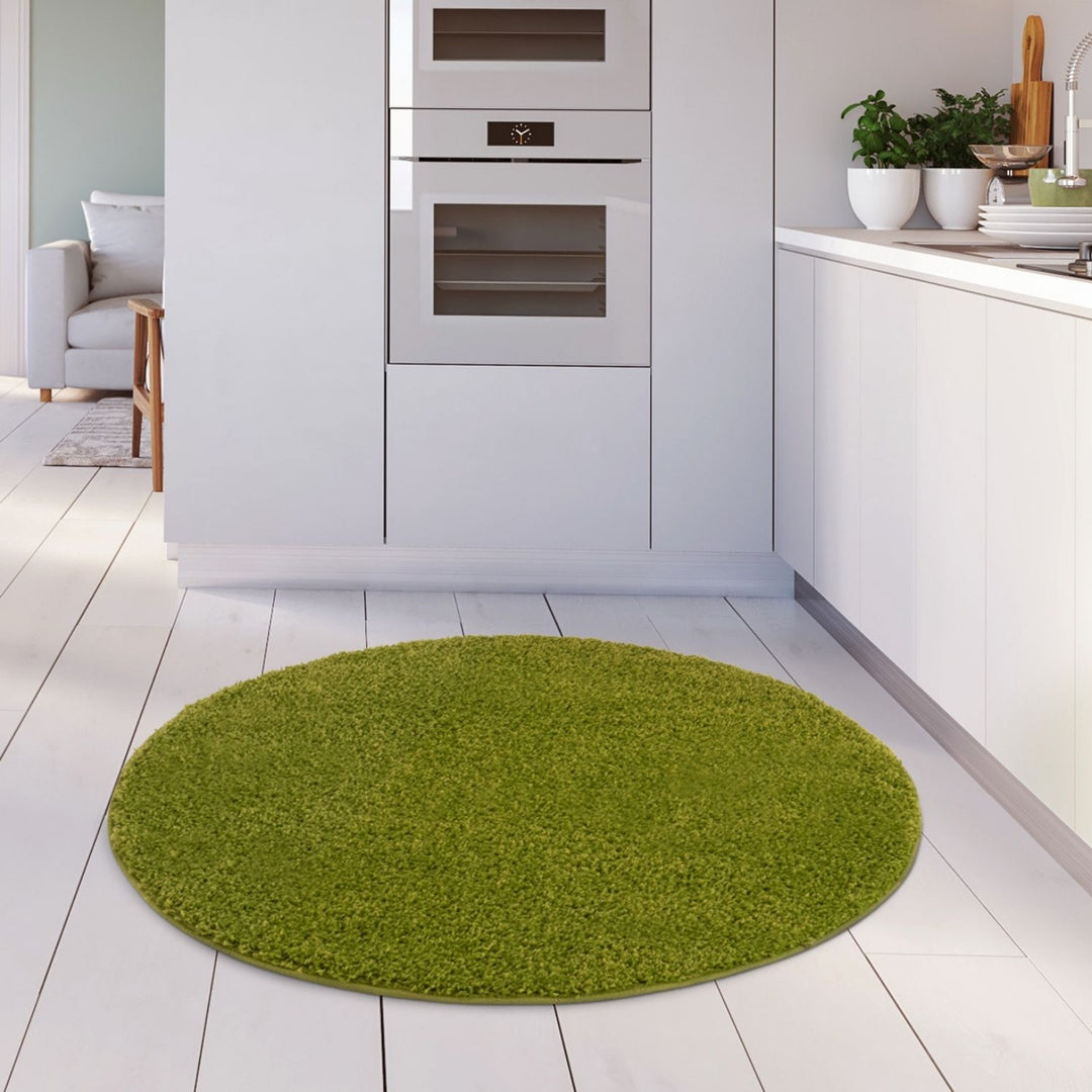 Shaggy Green Rug Soft and Durable, Non-Shedding, High Quality.