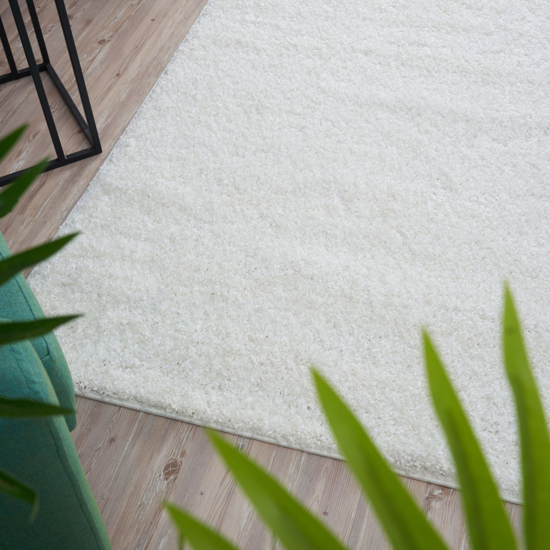 Shaggy Rug Plain White high quality, non-shedding