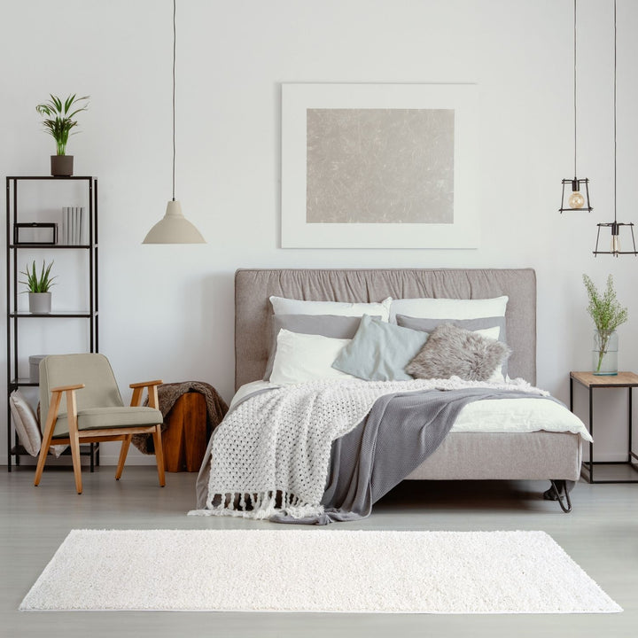 Shaggy Rug Plain White high quality, non-shedding