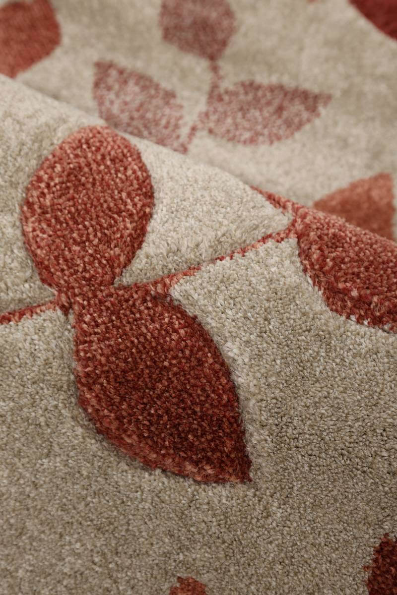 Newport Leaf Rug – Hand-Carved Floral Design