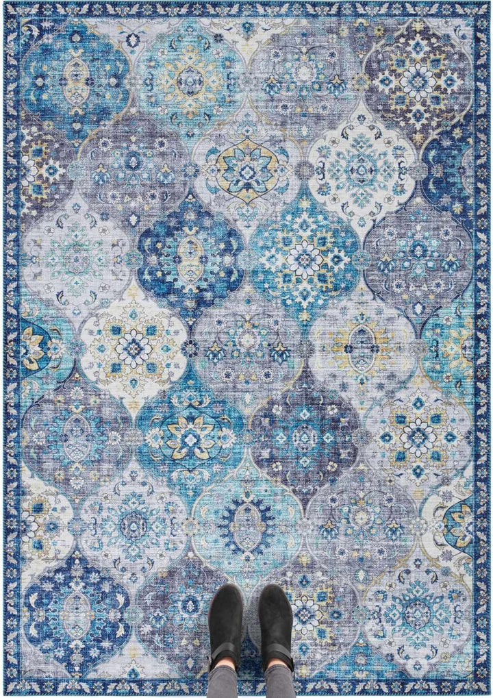 Kashmir Ghom in Oriental-Optic Blue