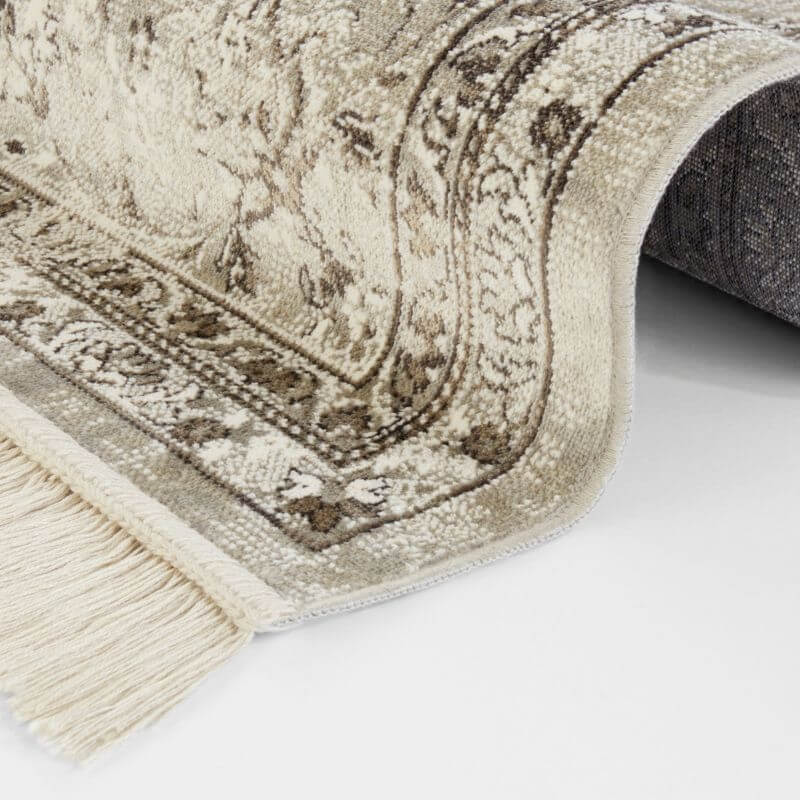 The Rugs Fringed Vintage Medallion Rug - Classic Elegance