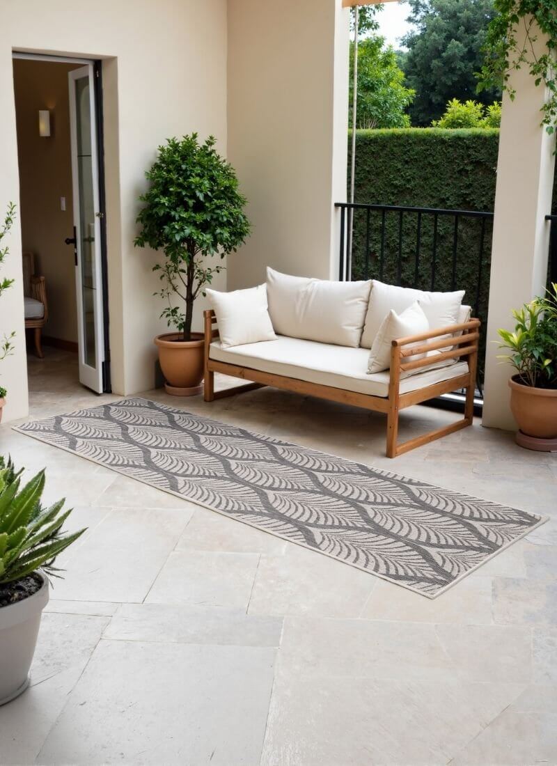 The Rugs Liora Reversible Rug – Indoor & Outdoor Quality