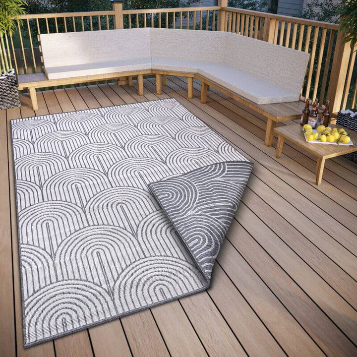 Flatweave Indoor-Outdoor Reversible Rug Pangli