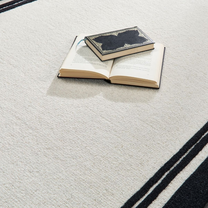 Piper Wool Rug – Modern Black & Cream