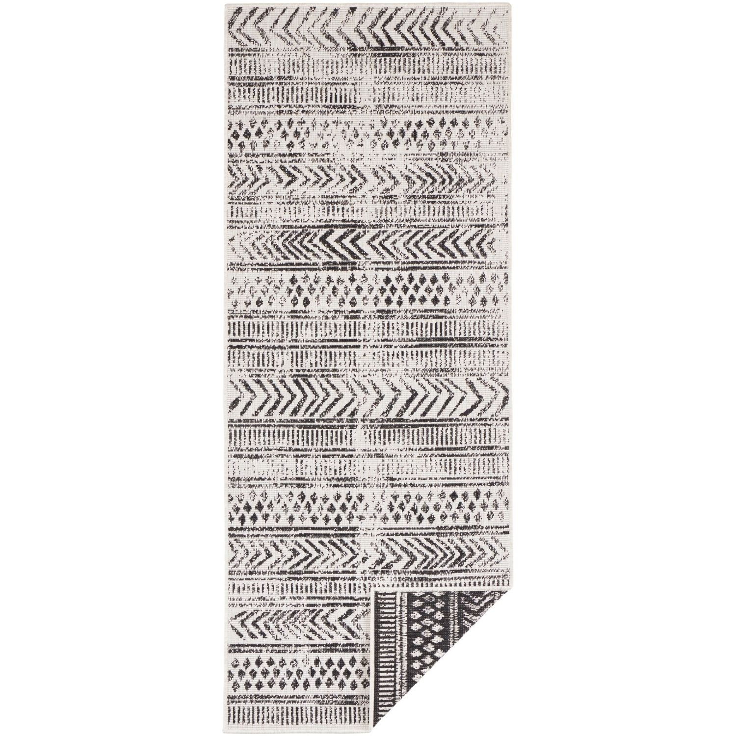 Indoor-Outdoor Reversible Geometric Black Rug