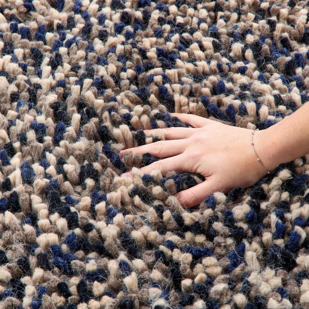Rocks Shaggy Wool Rug – Thick Tubular Pile