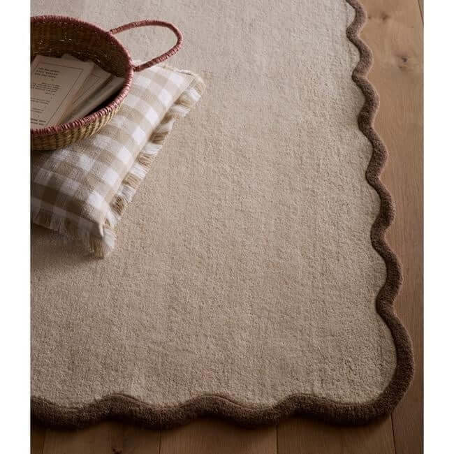 The Rugs Scalloped Elsie Bordered Design | Elegant Wool Rugs