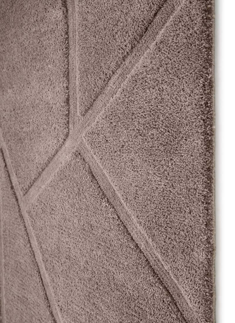 Scandinavian deep pile rug in cream and grey, featuring a soft texture and geometric pattern for modern interiors.