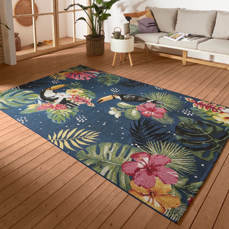 Indoor-Outdoor Tropical Design Rug