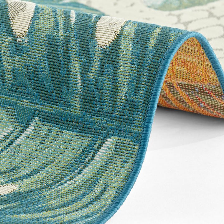 Indoor-Outdoor Tropical Design Rug
