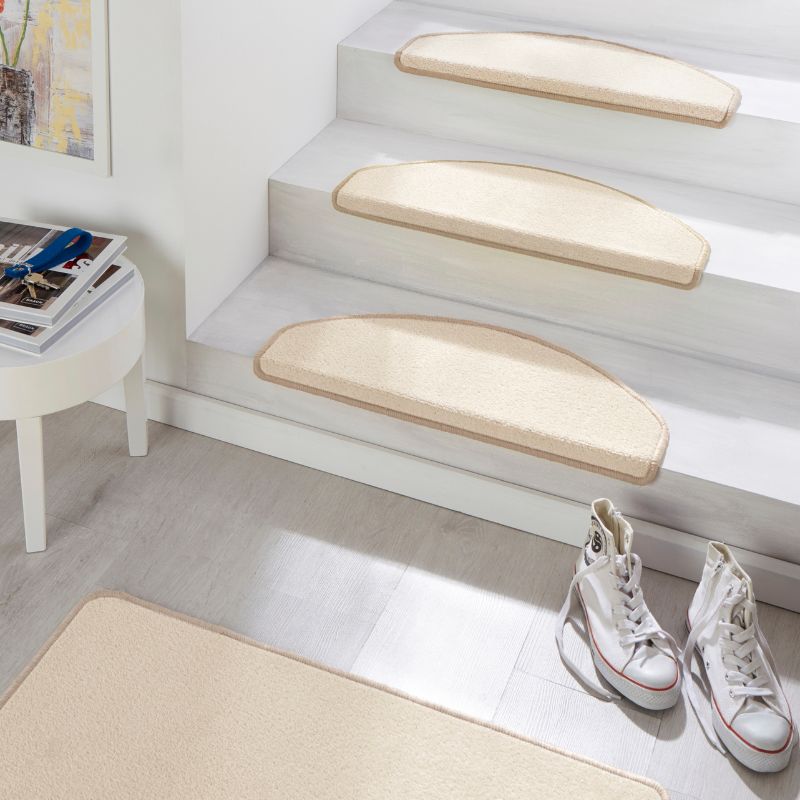 Modern Plain Cream Rug – Soft Short Pile