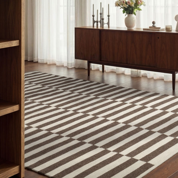 Vika Brown Wool Rug sound-absorbing rug, long-lasting, hand-woven rug.