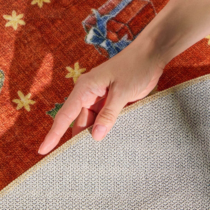 Red green colours rug, christmas, playfull design, non-slip, ideal for every room, soft durable materials.