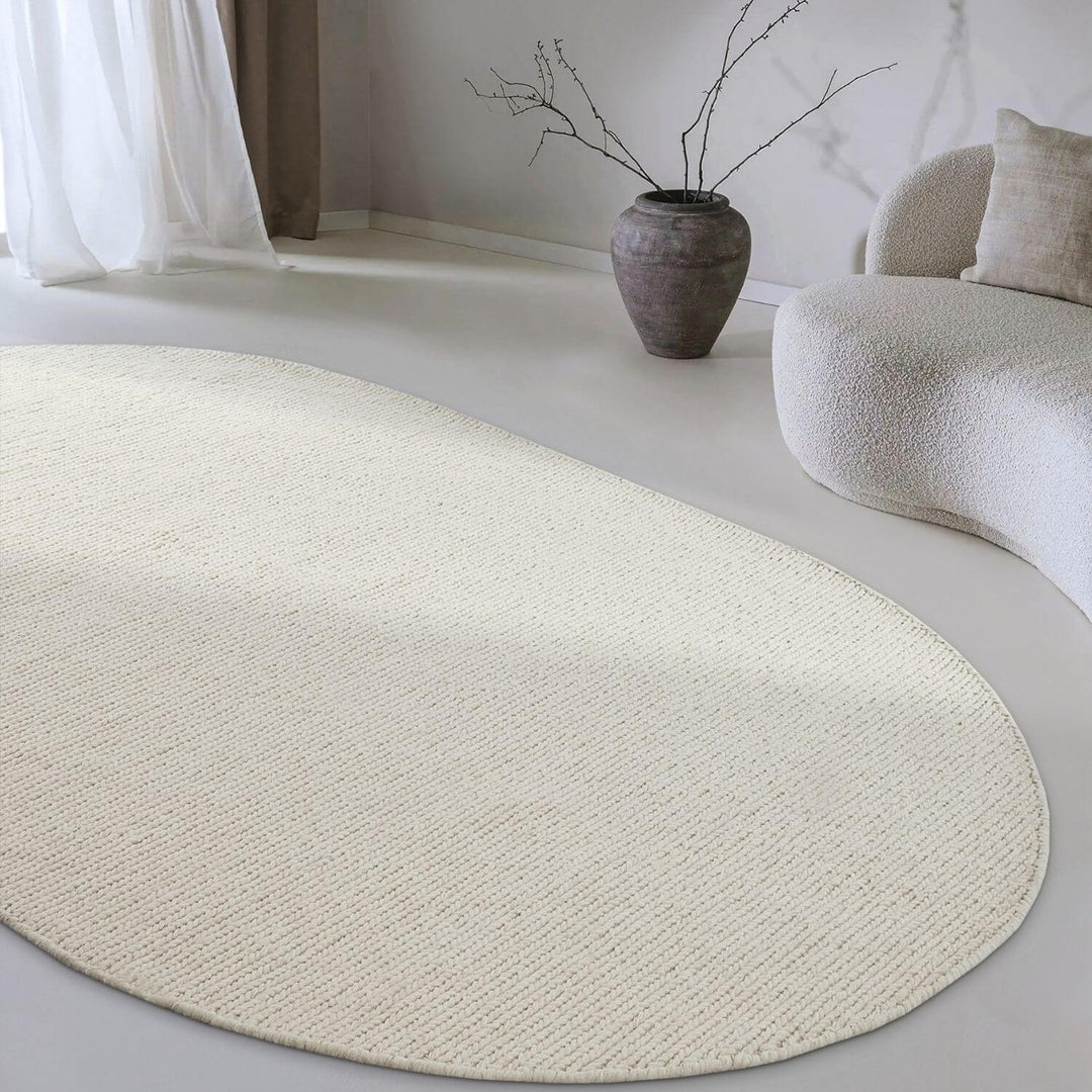 Wool White Rug, long-lasting, easy to clean, eco-friendly, hand-woven rug.