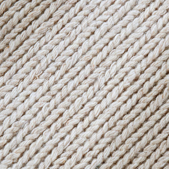 Wool White Rug, long-lasting, easy to clean, eco-friendly, hand-woven rug.