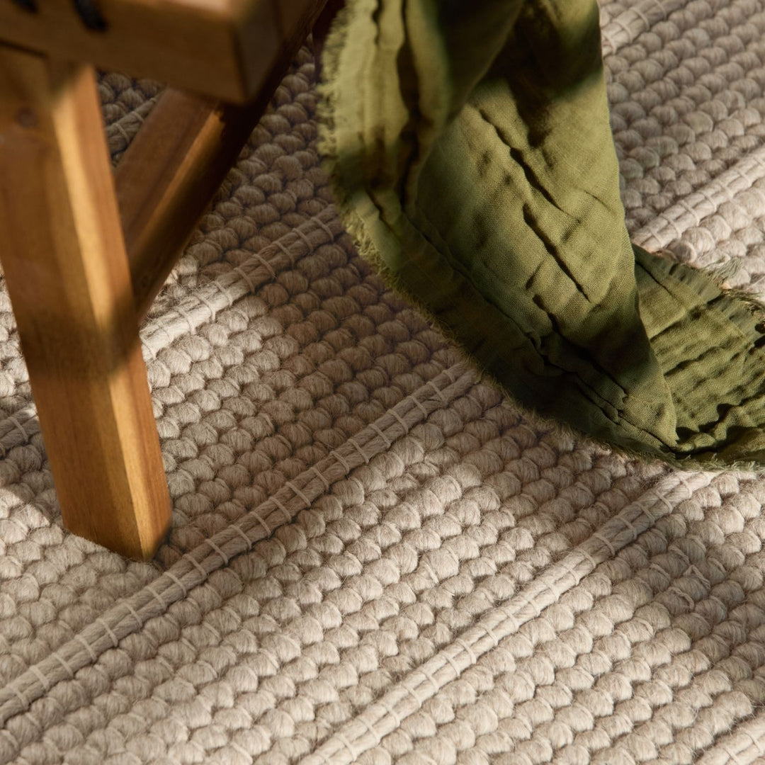 Camden Wool Parker Rug Beige High-quality, textured design, durable pile.