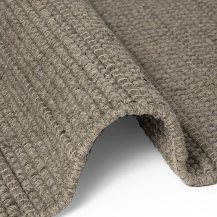 Camden Wool Parker Rug Grey, heat-insulting, striped textured design.