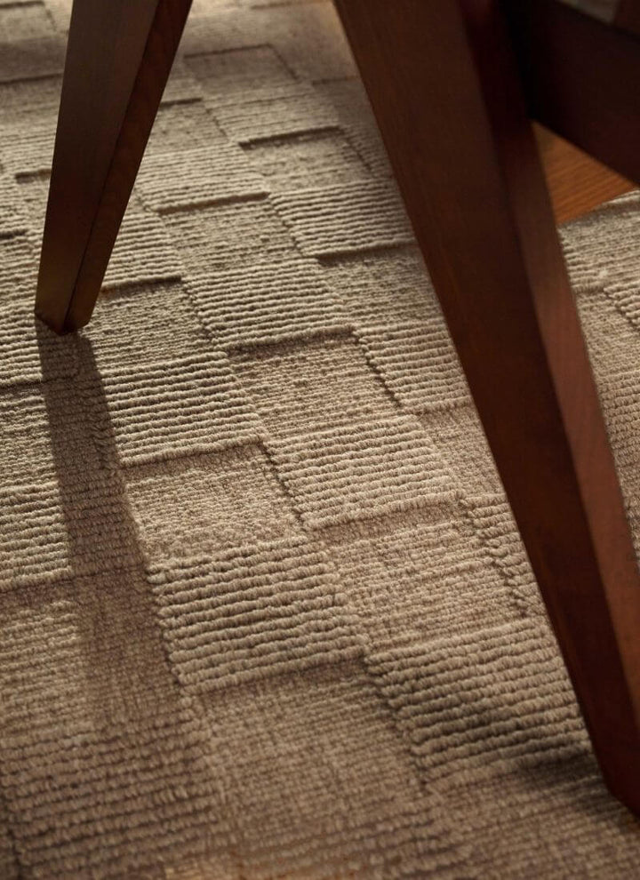 Scala Handwoven Wool Rug – Checkered Design