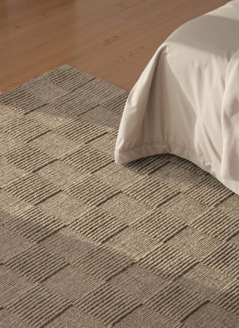 Scala Handwoven Wool Rug – Checkered Design