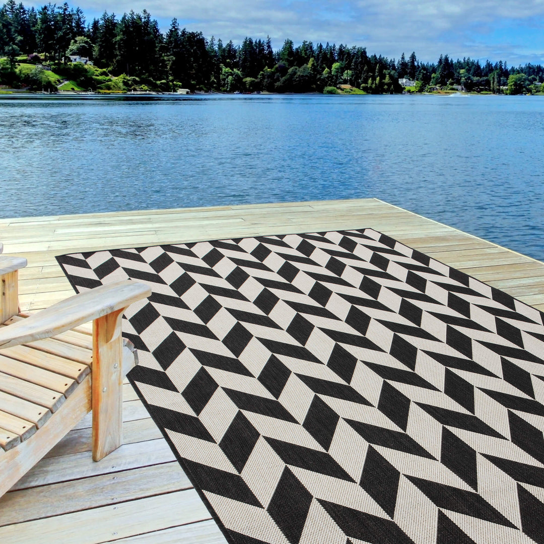 Ecology Collection Outdoor Rugs in Black | 600Bl