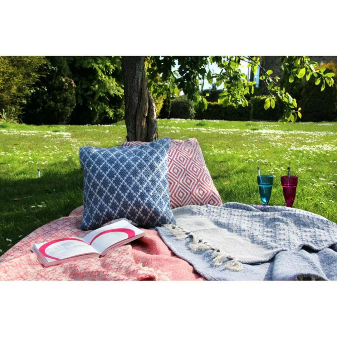 Trellis Design Woven Throw - Eco-Luxury Rugs | The Rugs