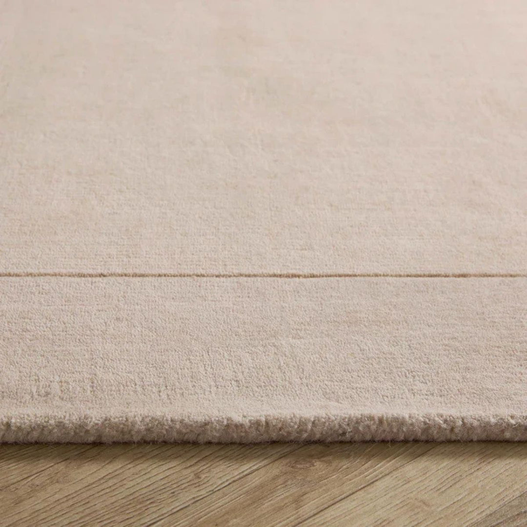 Borders Wool Rug – Hand-Loomed