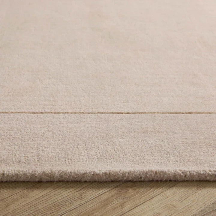 Borders Wool Rug – Hand-Loomed