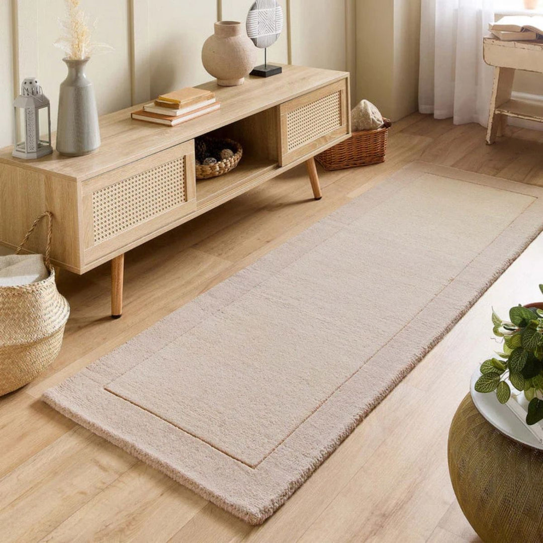 Borders Wool Rug – Hand-Loomed