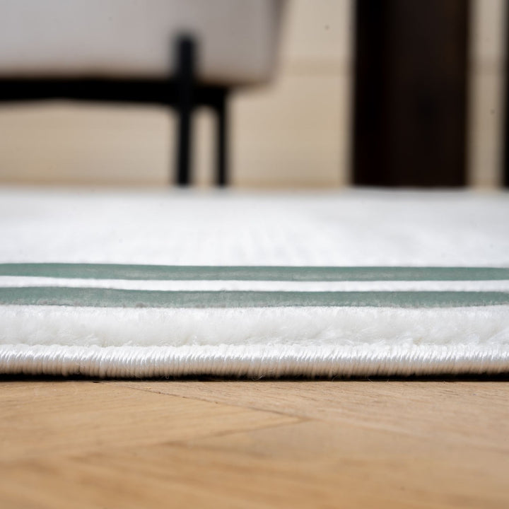 green bordered rug, anti-static, comfortable for every living areas, soft pile, easy care rug.