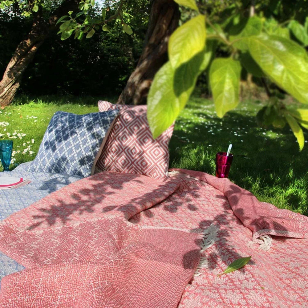 Trellis Design Woven Throw - Eco-Luxury Rugs | The Rugs