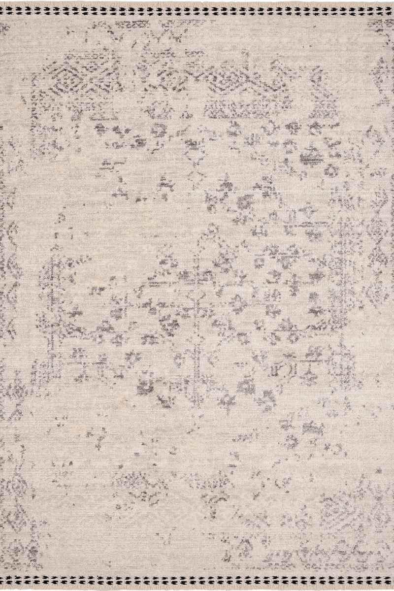 Traditional Medallion Vintage Rug with Cotton Fringe