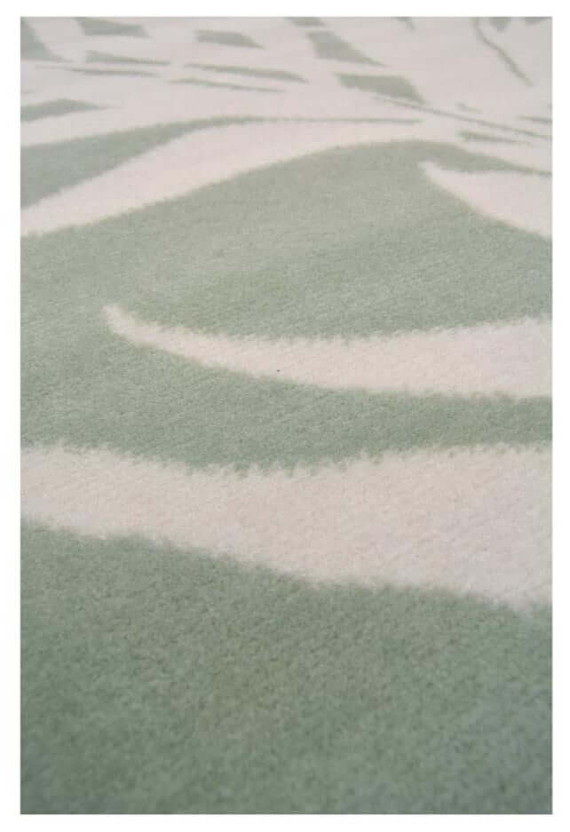 Leaf Design Living Room Rug in Green