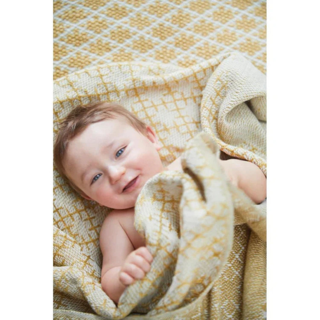 Trellis Design Woven Throw - Eco-Luxury Rugs | The Rugs