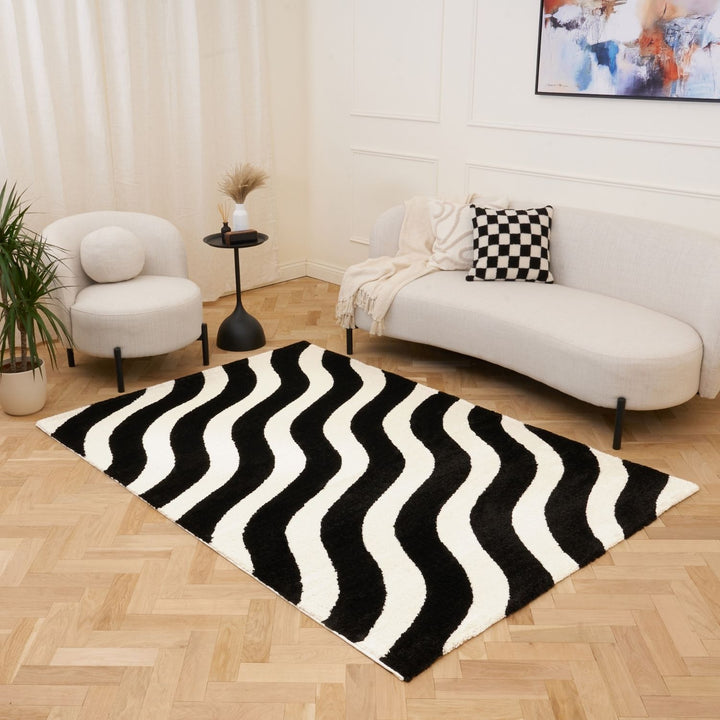 Black and white wavy patterned rug