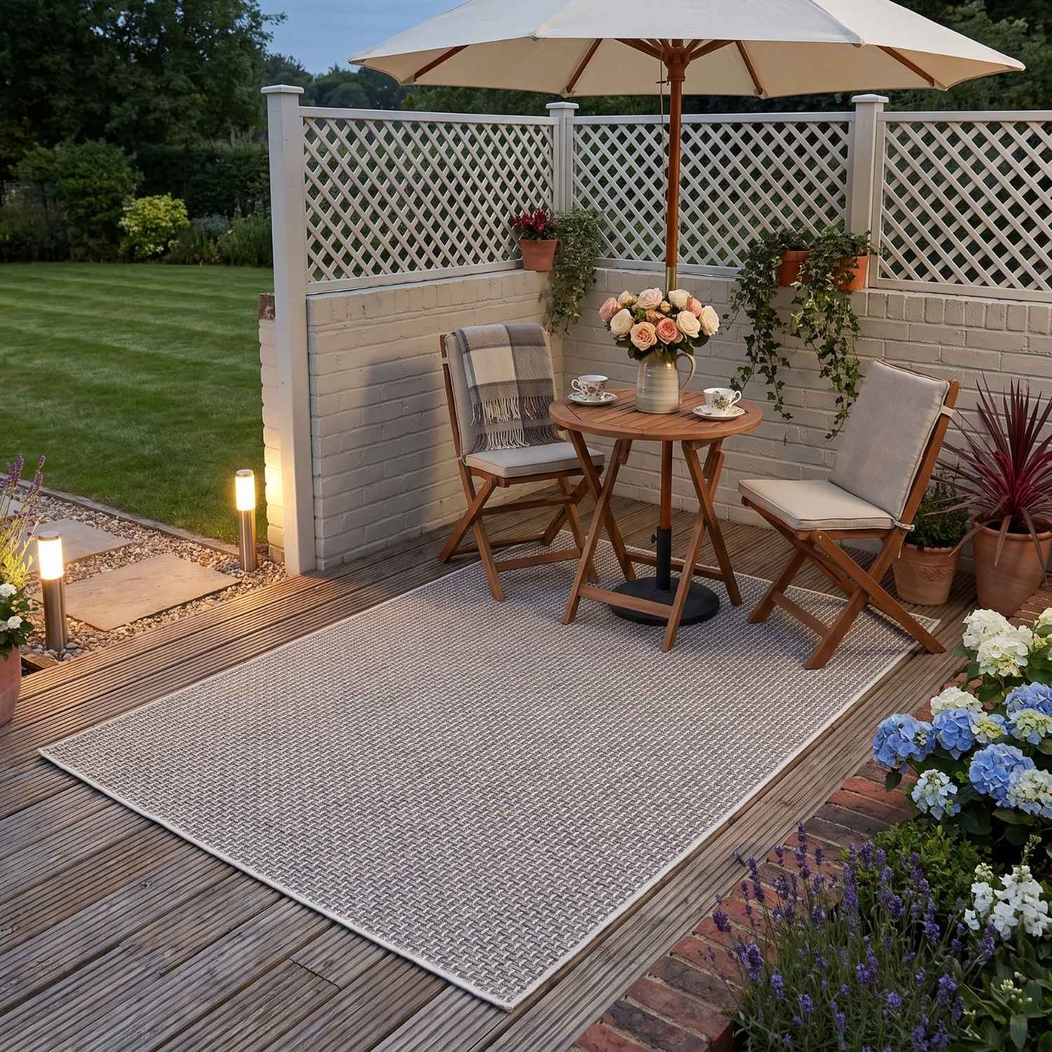 Cream Outdoor Rug for Patio and Garden | The Rugs