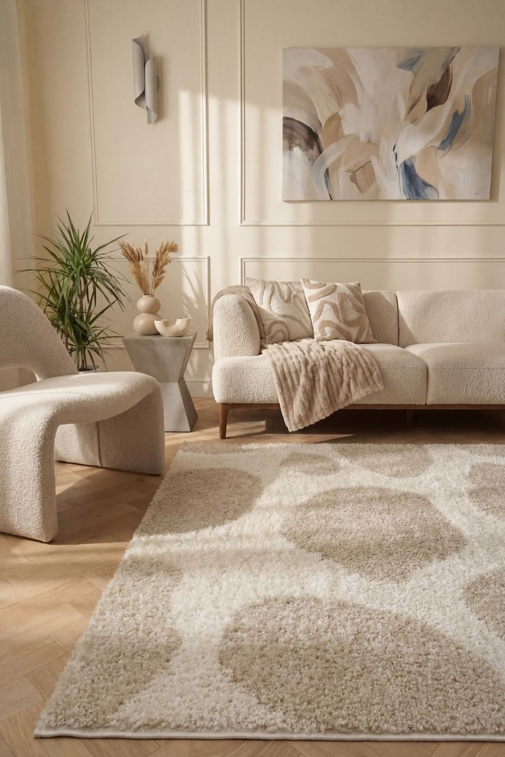 Moodi Shaggy Cream Rug, abstract design, soft underfoot feel | THE RUGS