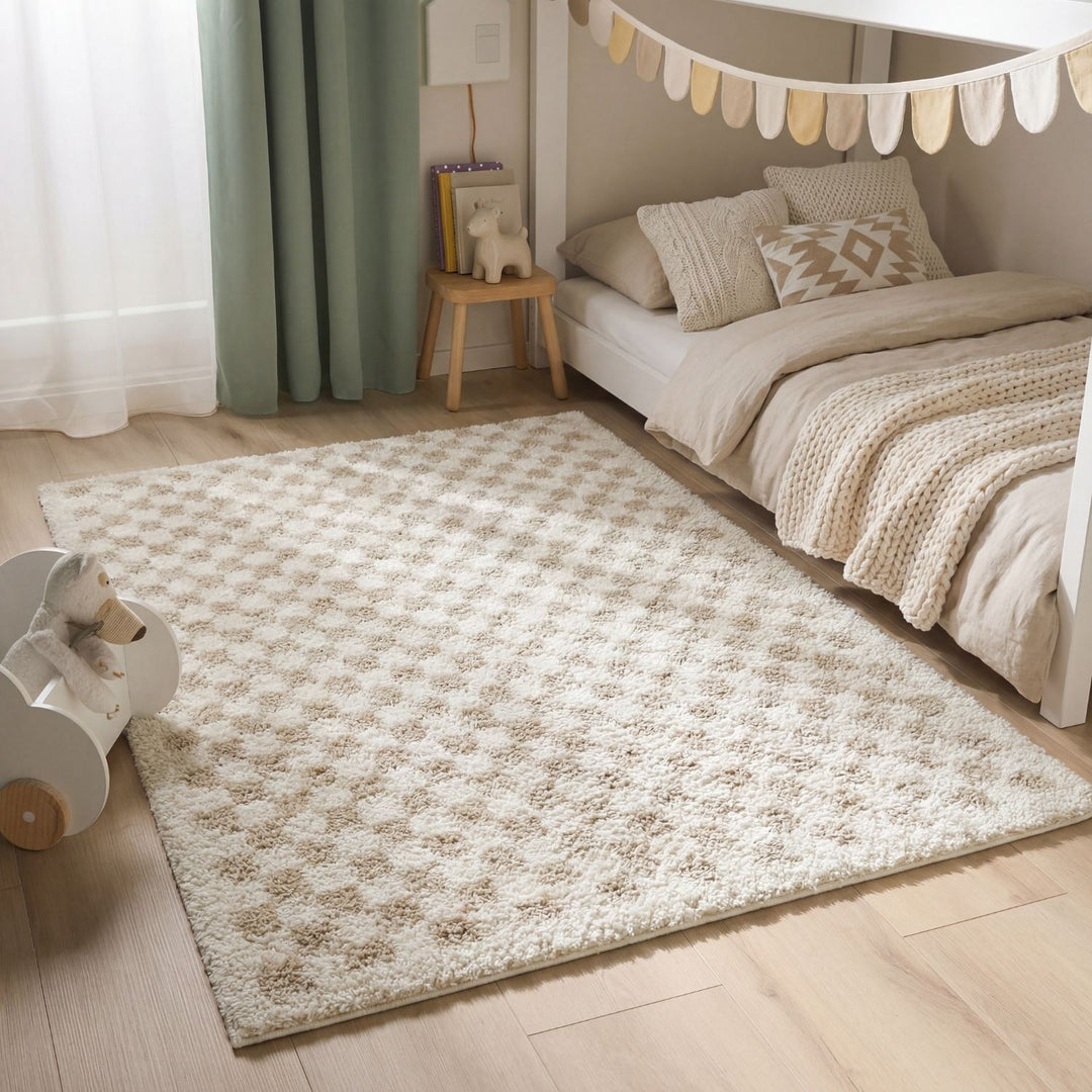 Moodi Shaggy Cream Rug, soft & fluffy pile, tartan design | THE RUGS