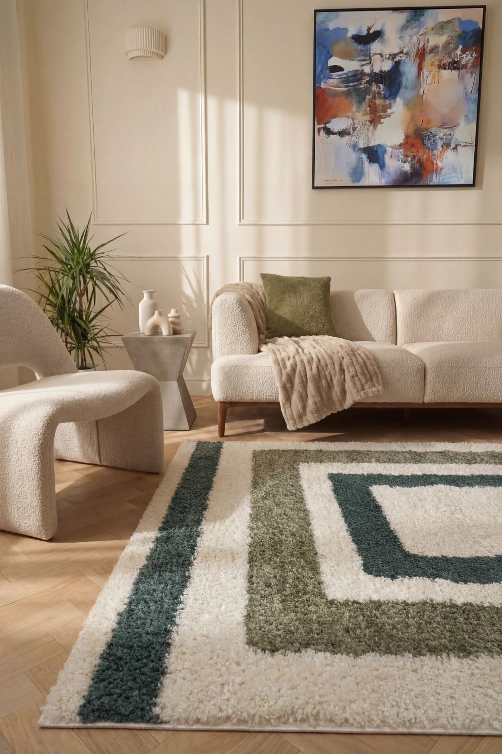 Moodi Shaggy Green Rug, Bordered design, underfloor heating | THE RUGS