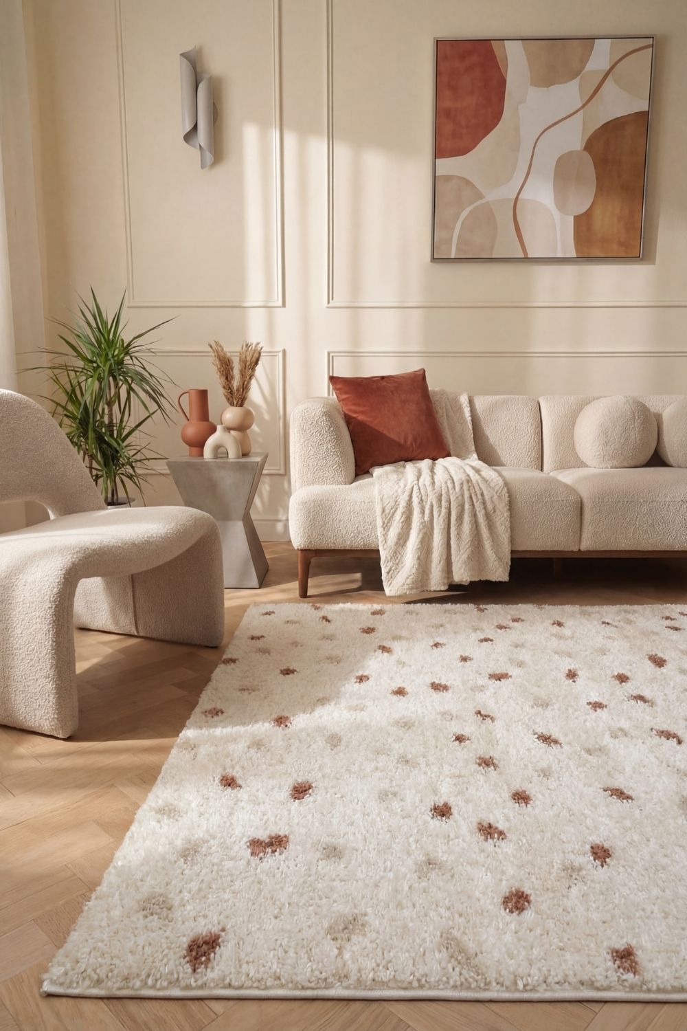 Moodi Shaggy Cream/Brown Rug, Dots design, Underfloor heating | THE RUGS