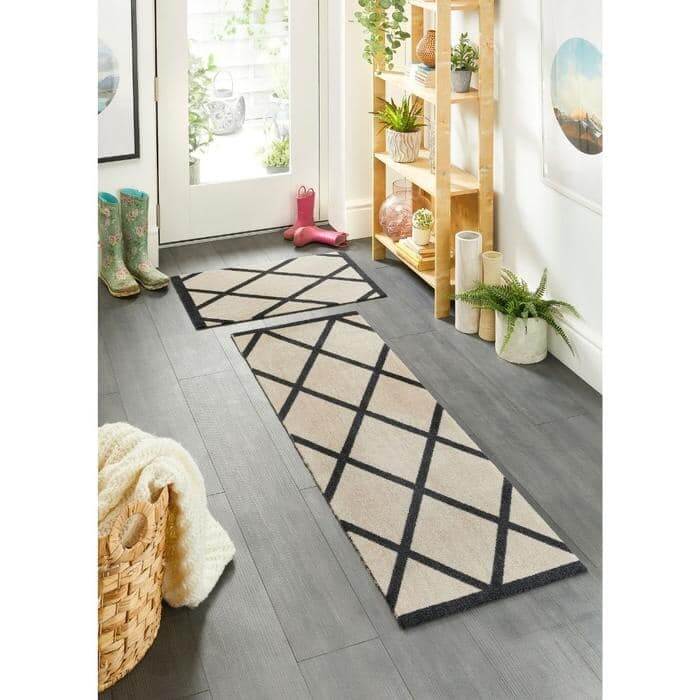 Nylon Geometric Mat and Runner