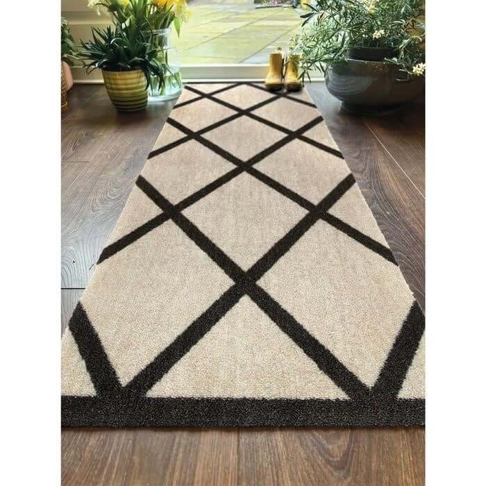 Nylon Geometric Mat and Runner