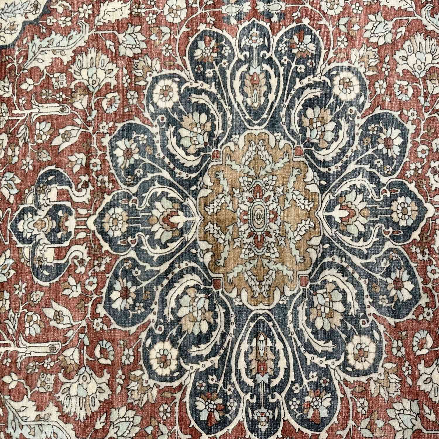 haritage-traditional-rug-medallion-design-non-shedding