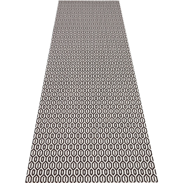 Indoor Outdoor Coin Rug Black