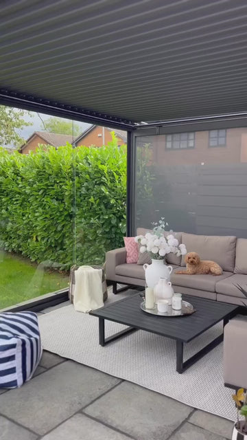 The last days of the biggest sale of year are still going on 🙌🏻 From versatile outdoor rugs which you can also use for your indoors to long lasting traditional rugs are up to %80 O